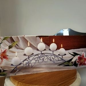 New Bridge candle holder with round candles included